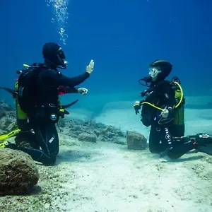 https://castillo-mar-caleta-de-fuste-35610.in-canary-islands.com